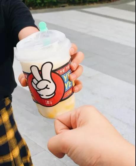 廣州金達咖啡飲品城-做奶茶如何挑選好的奶茶原料？