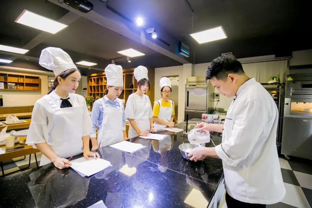 金達(dá)咖啡飲品城-上千種烘焙原料+工具，還有星級(jí)大師現(xiàn)場(chǎng)指導(dǎo)！