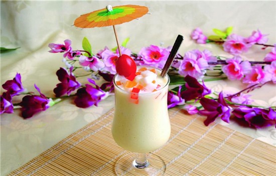 廣州金達(dá)咖啡飲品城-挑戰(zhàn)新模式歐包+茶飲加盟店