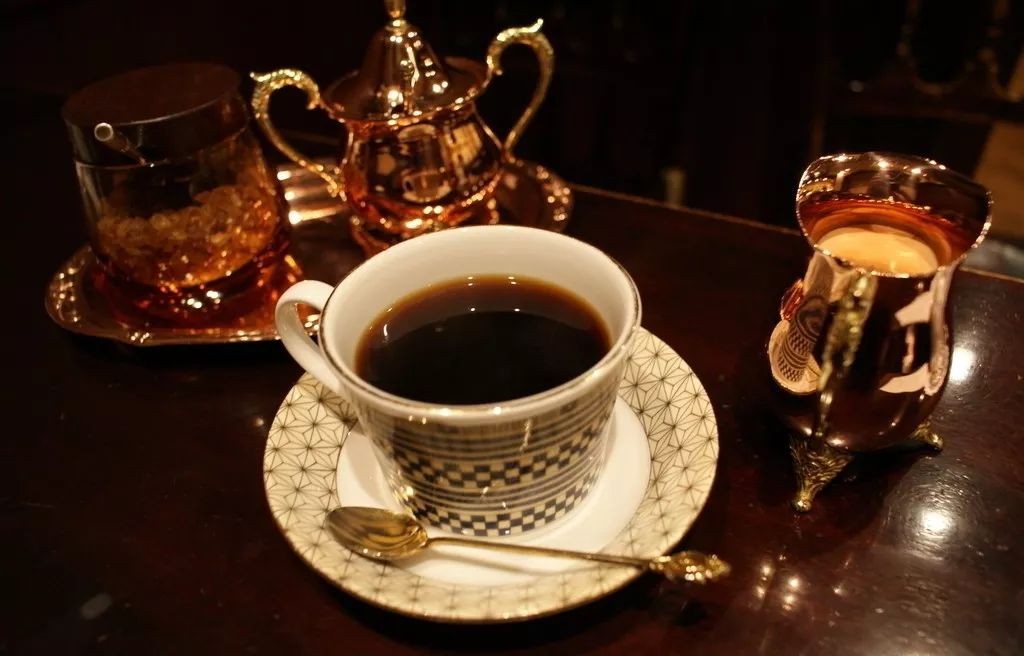 金達咖啡飲品城---一個標(biāo)準(zhǔn)咖啡控，5天不喝咖啡會怎樣？