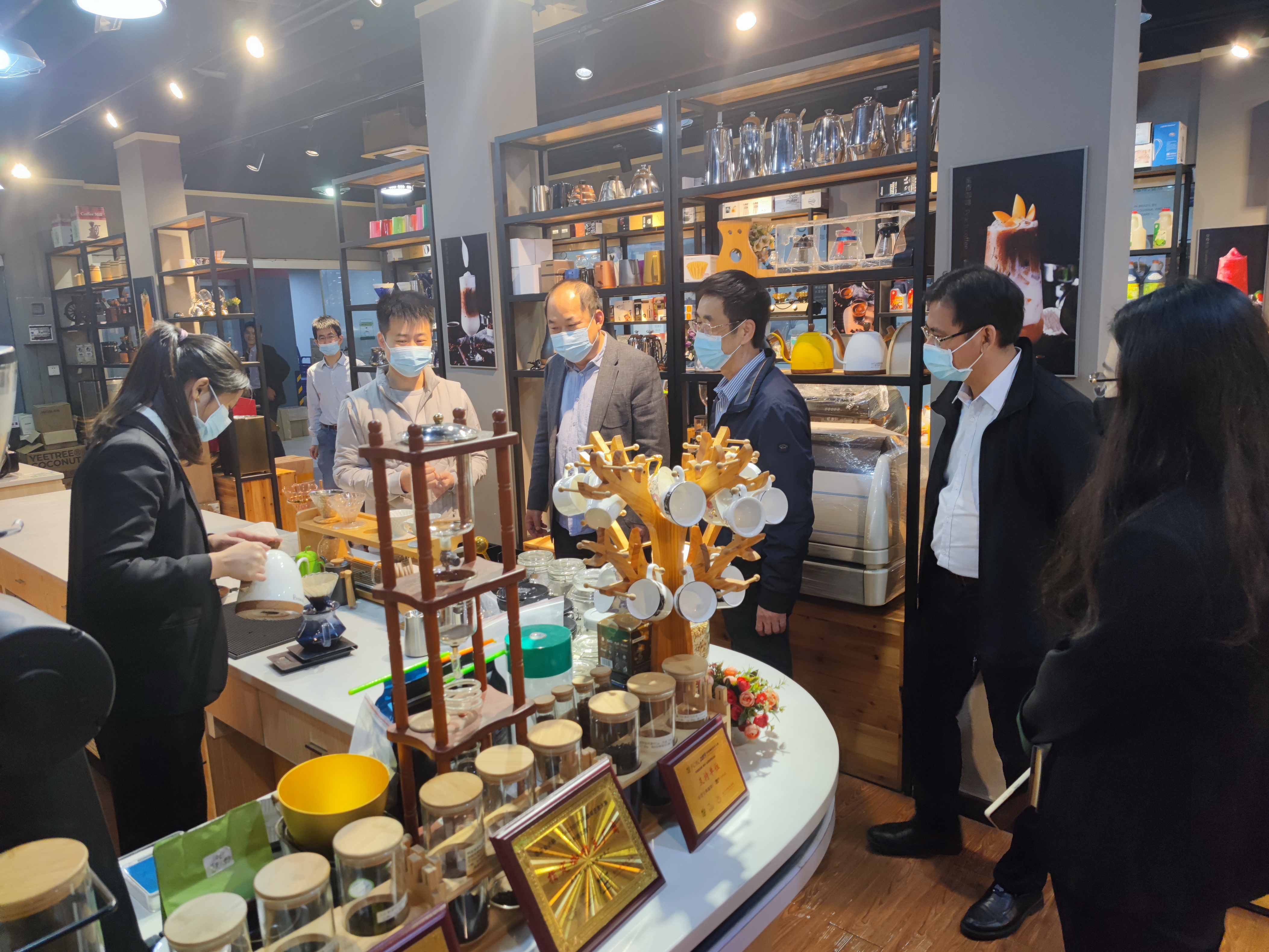 廣州白云區(qū)楊顏澤常務(wù)副區(qū)長一行到金達(dá)調(diào)研“食材之都”高質(zhì)量發(fā)展工作