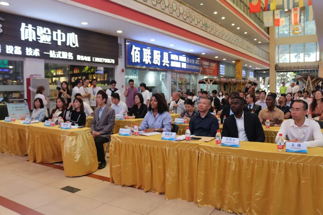 廣東經(jīng)視：非洲咖啡飄香白云國(guó)賽現(xiàn)場(chǎng) 奏響中非經(jīng)貿(mào)文化交流新樂(lè)章（轉(zhuǎn)載）